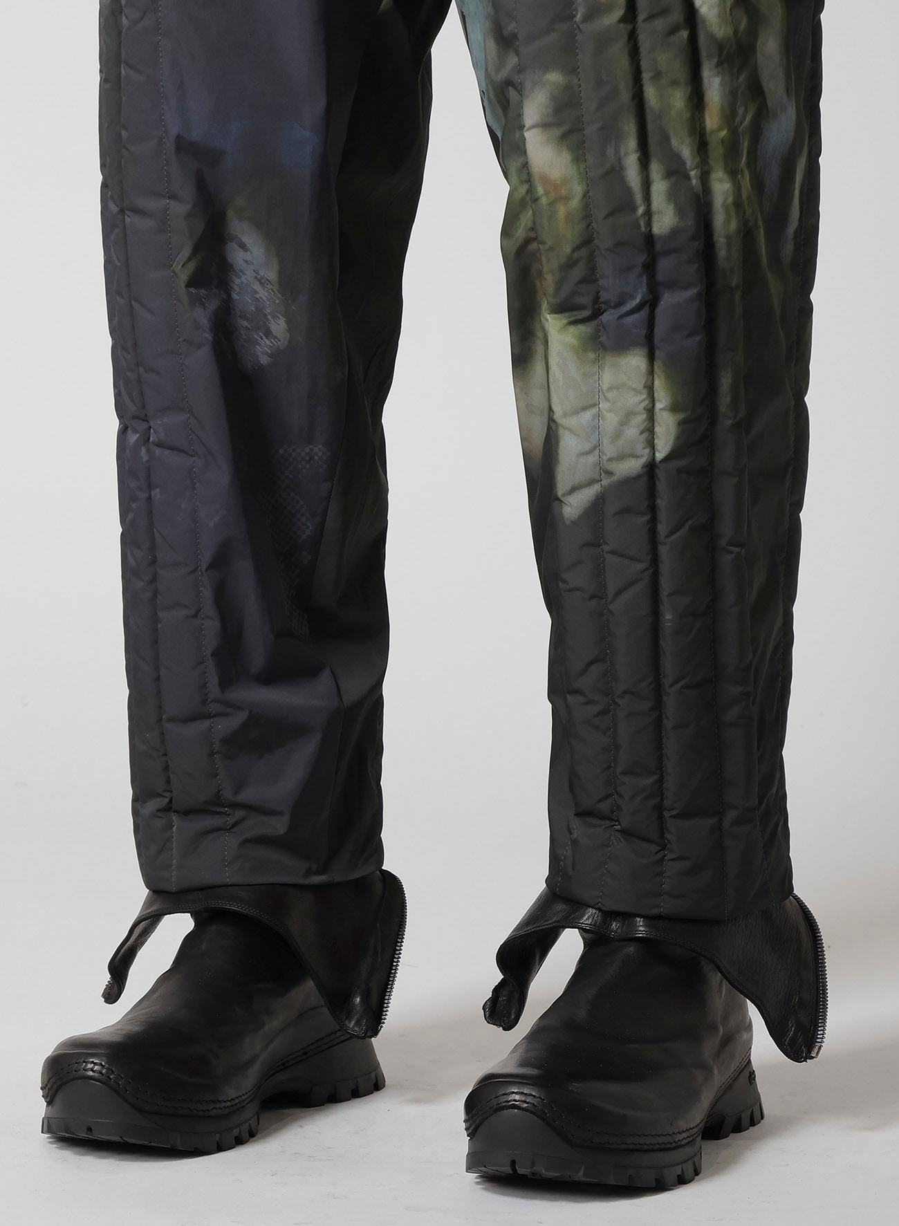 COLOR ADJUSTMENT PRINTED PADDED PANTS