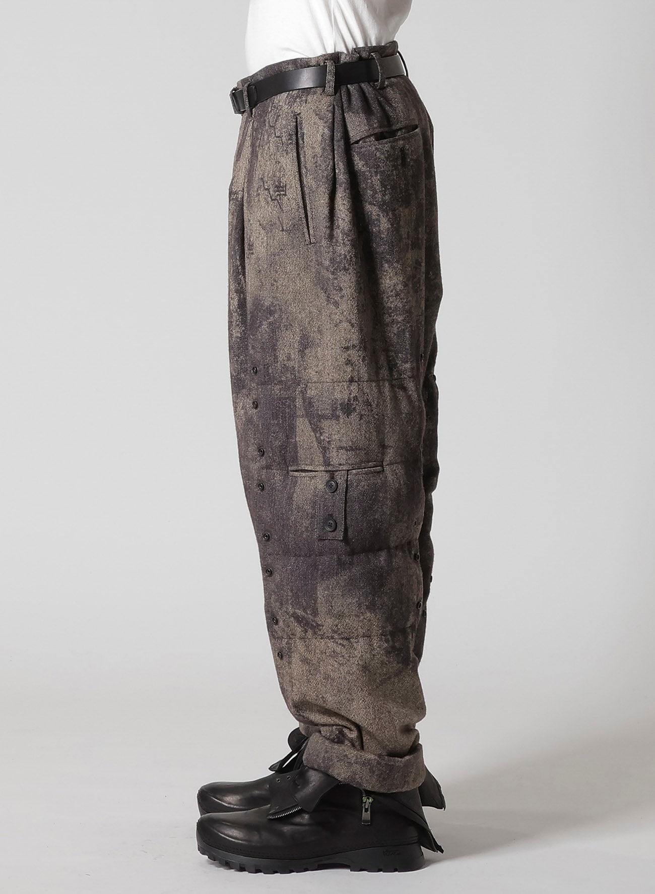COLLAGE PRINTED HERRINGBONE PANTS