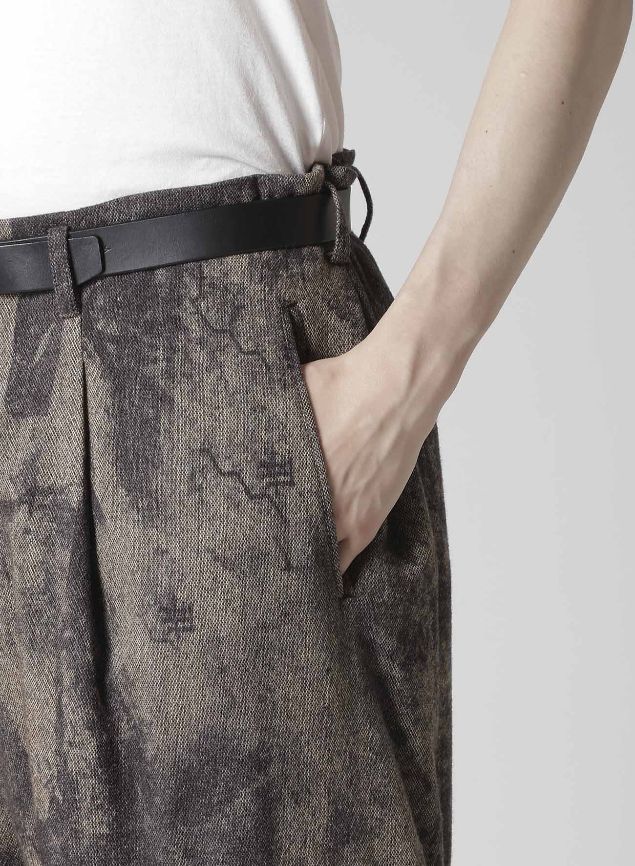 COLLAGE PRINTED HERRINGBONE PANTS