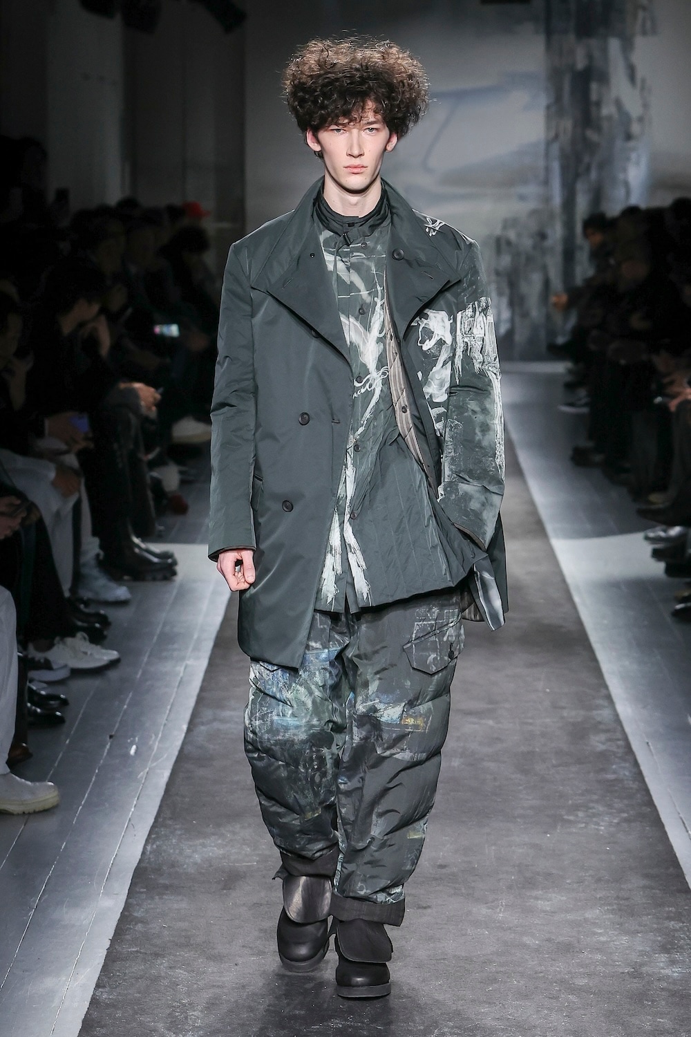 DIAGONAL FPADDED PRINTED PANTS