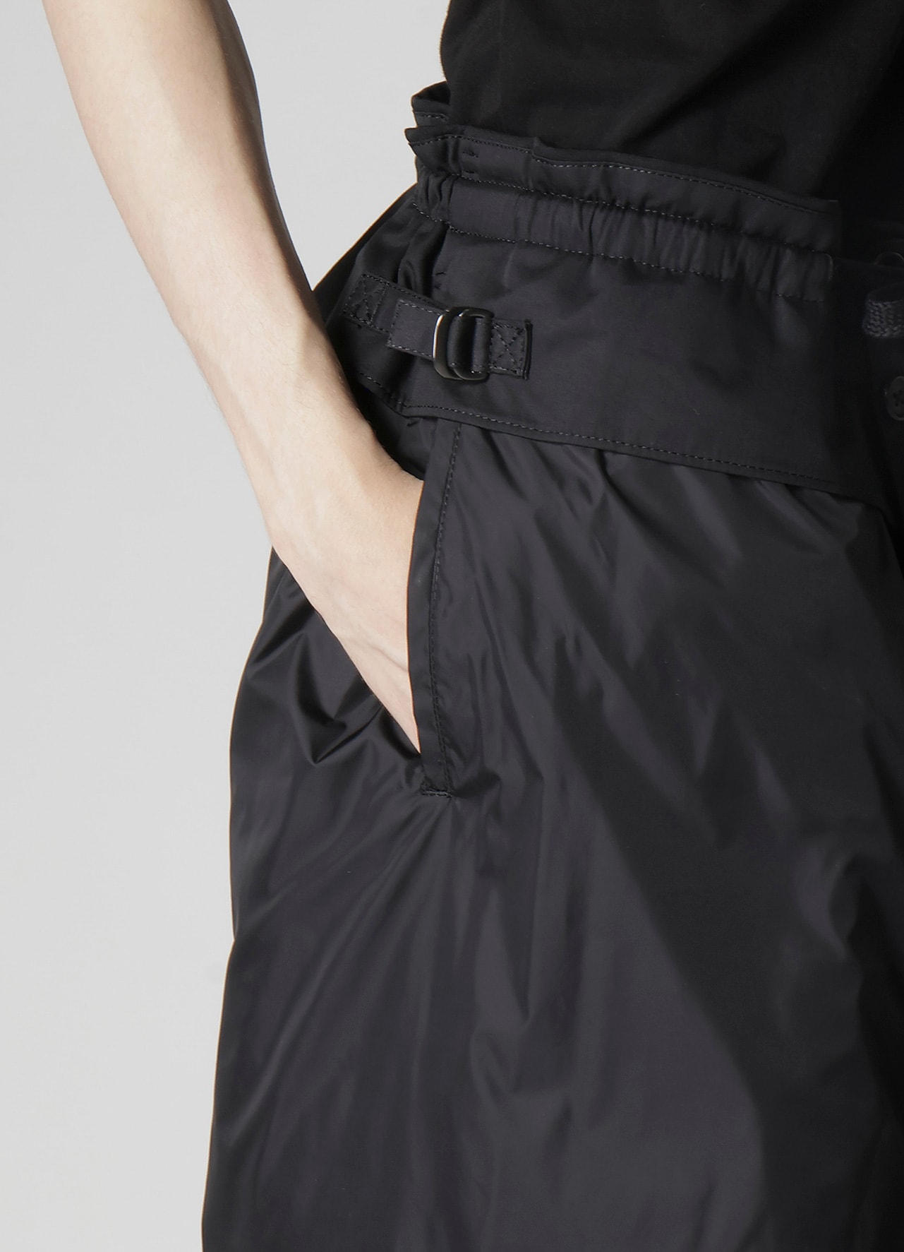 WOOL GABARDINE POCKET DETAIL PADDED PANTS