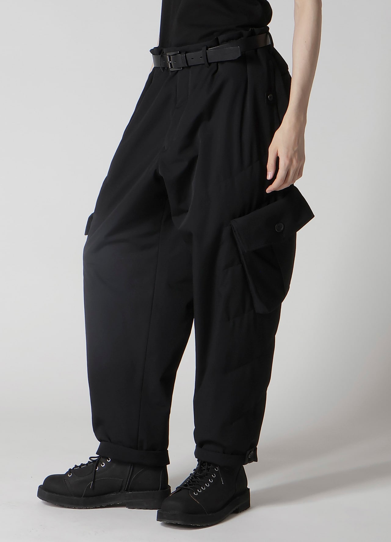 WOOL GABARDINE POCKET DETAIL PADDED PANTS