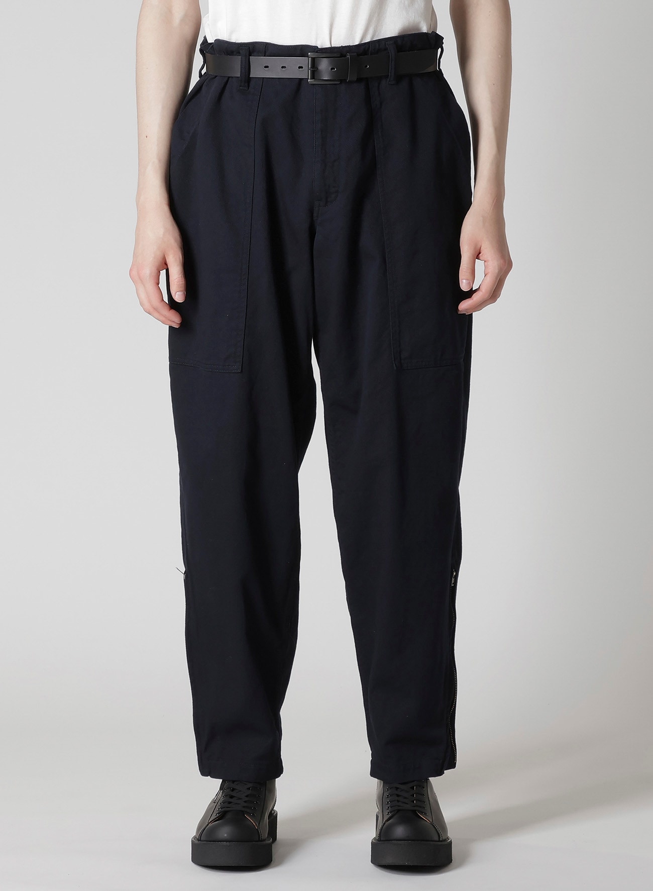 BLACK SCANDAL KATSURAGI HEM ZIP PAINTER PANTS