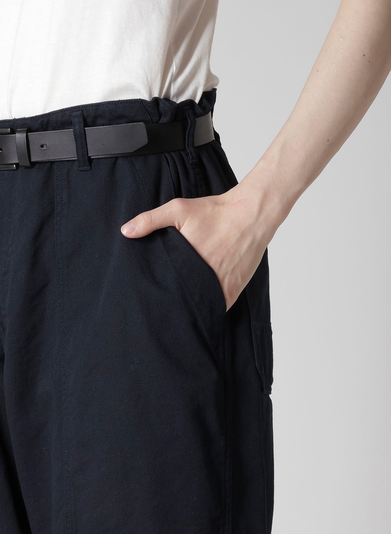 BLACK SCANDAL KATSURAGI HEM ZIP PAINTER PANTS