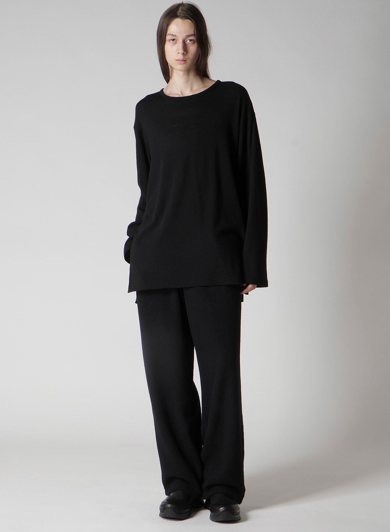 MILLING WOOL SIDE SLIT ROUND NECK LONG SLV T(FREE SIZE Black