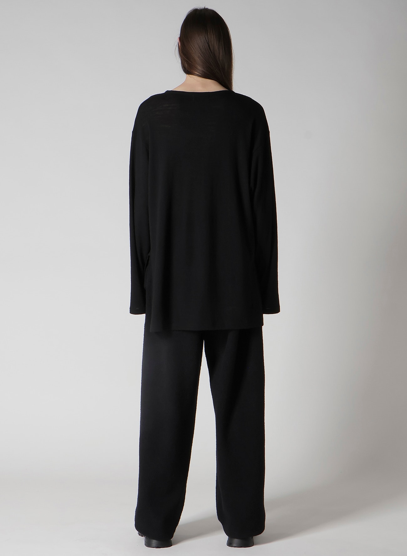 MILLING WOOL SIDE SLIT ROUND NECK LONG SLV T
