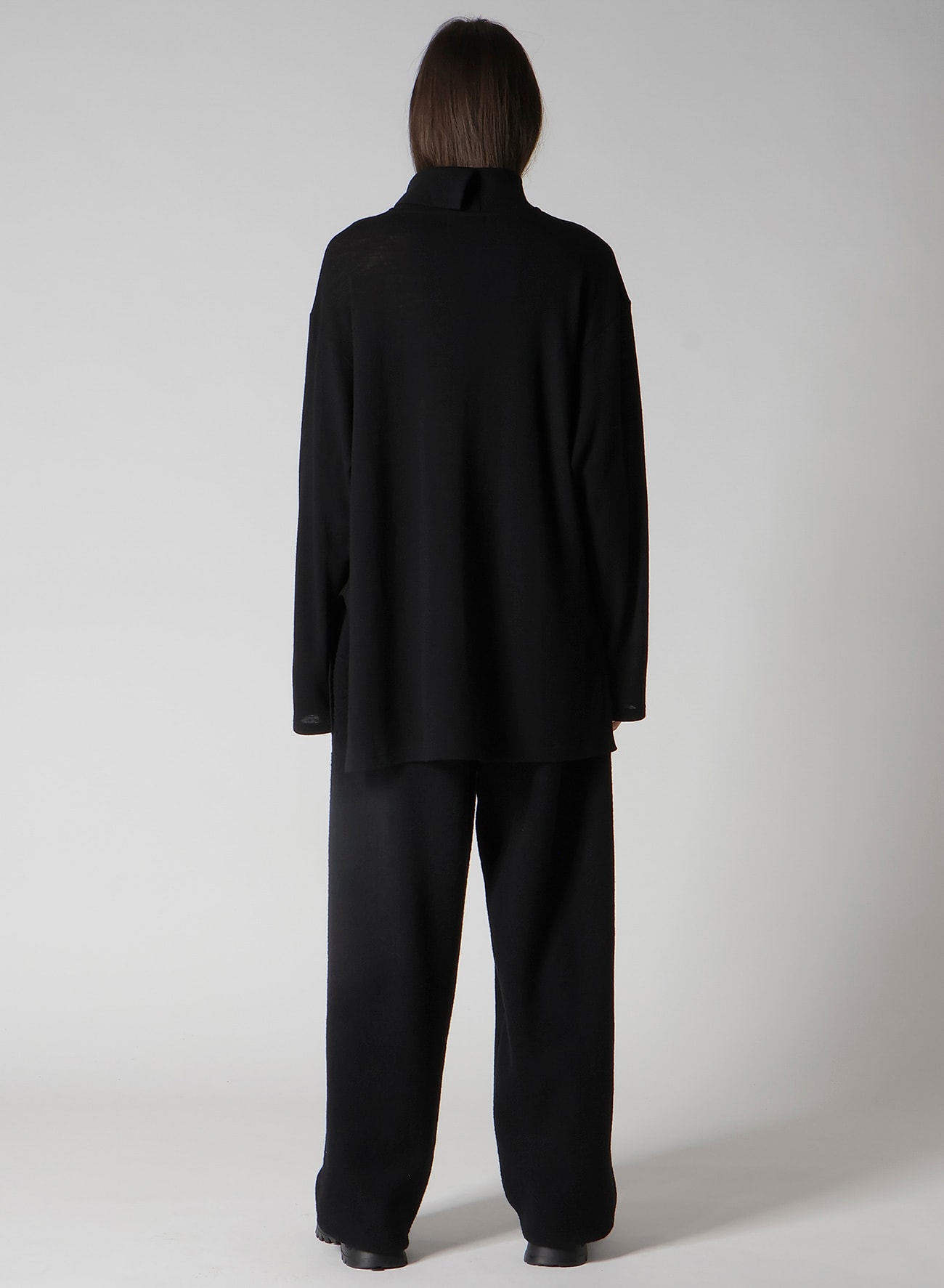 MILLING WOOL SIDE SLIT HIGH NECK LONG SLV T
