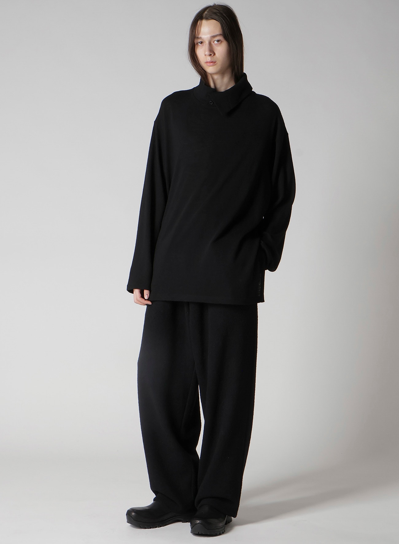 MILLING WOOL SIDE SLIT HIGH NECK LONG SLV T