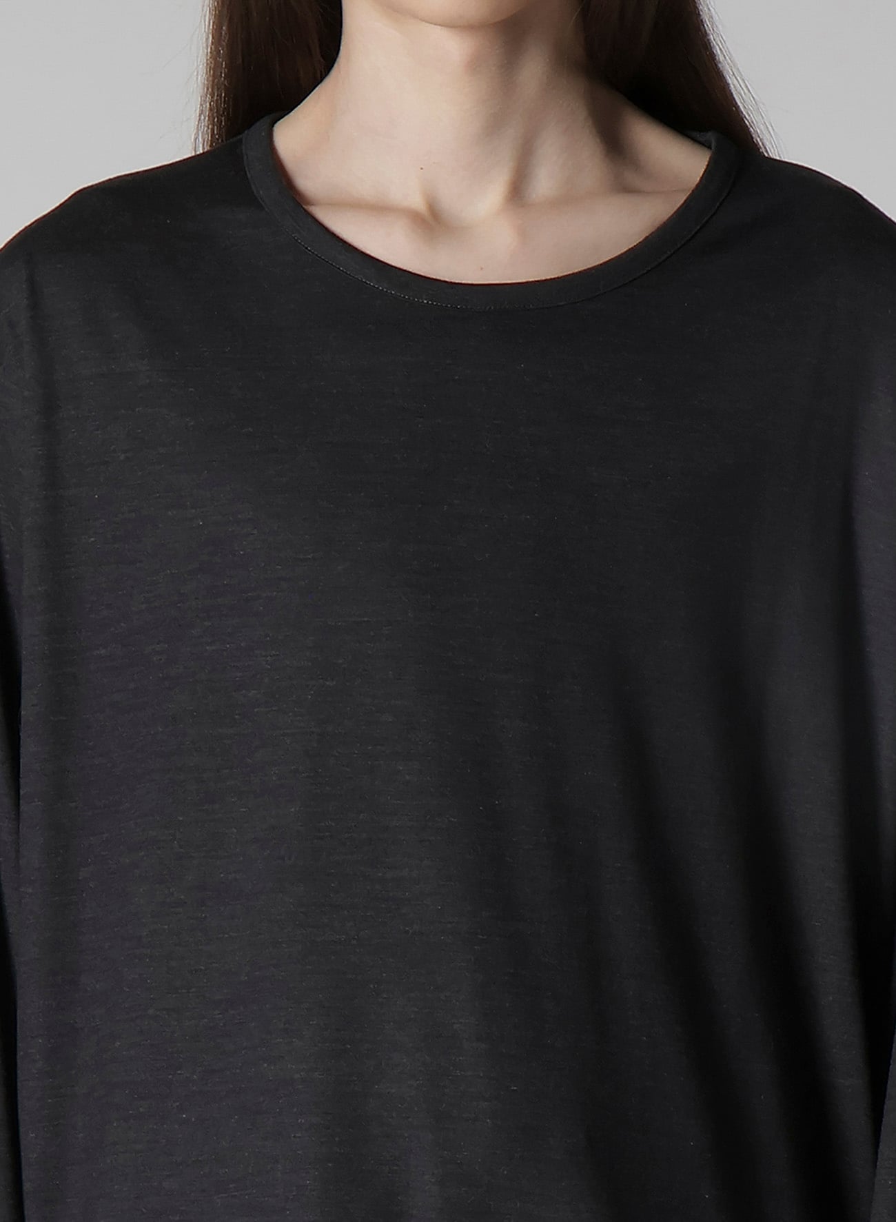WOOL SINGLE JERSEY SIDE SLIT BUTTON DETAIL T