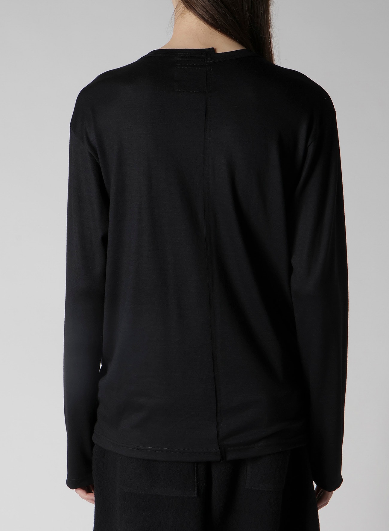 WOOL SINGLE JERSEY PANELED ROUND NECK LONG SLV T