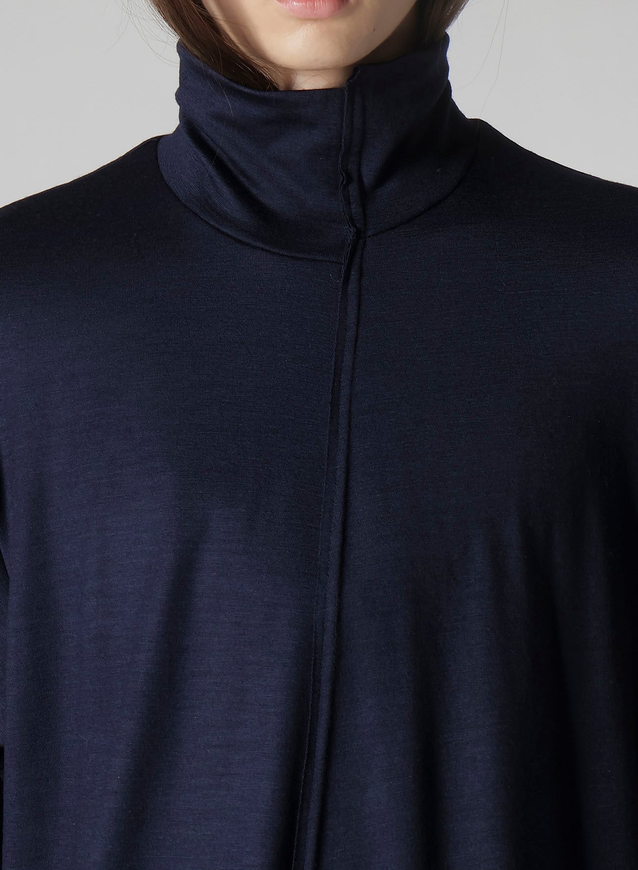 WOOL SINGLE JERSEY PANELED TURTLE NECK PO