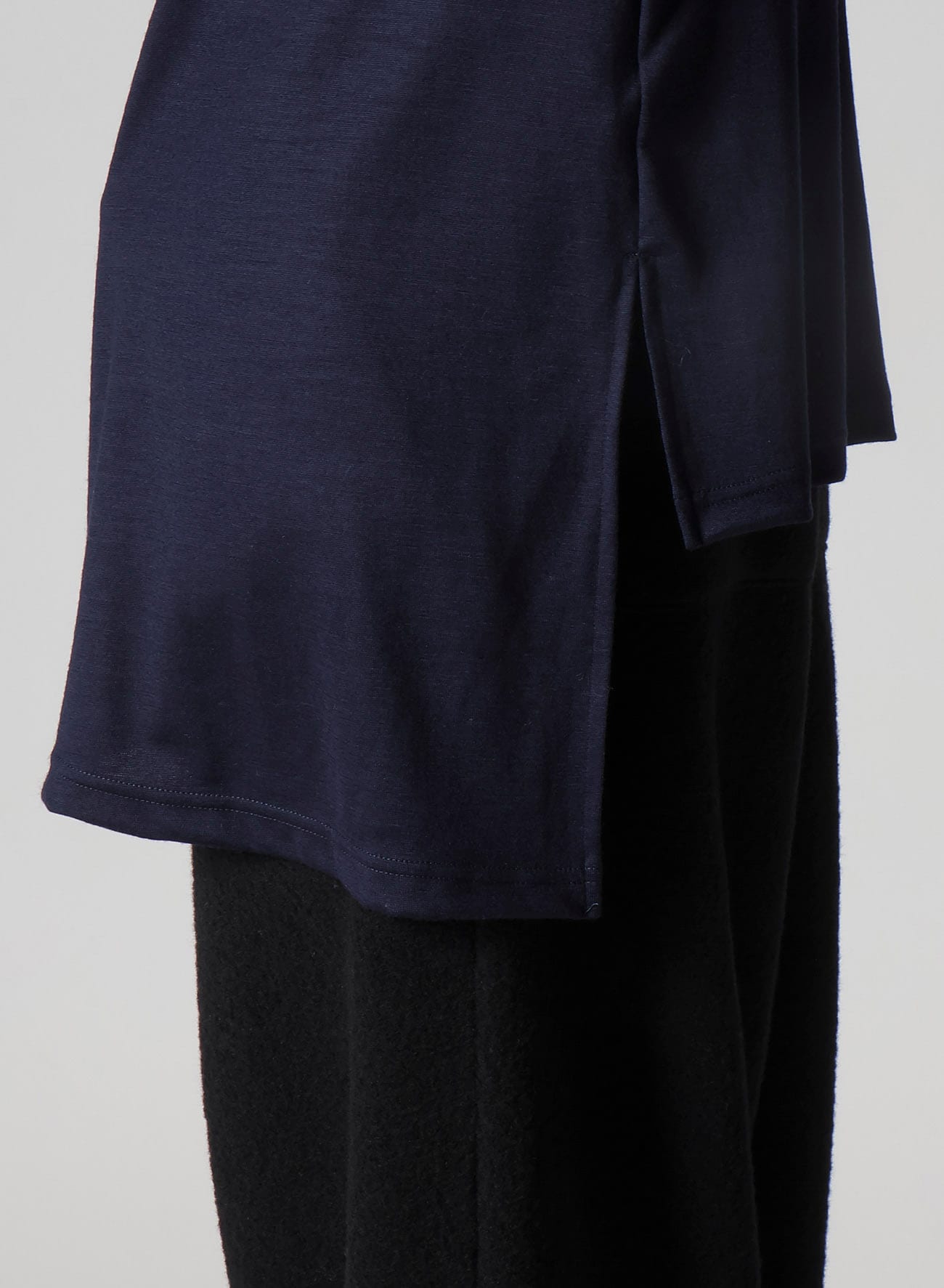 WOOL SINGLE JERSEY PANELED TURTLE NECK PO