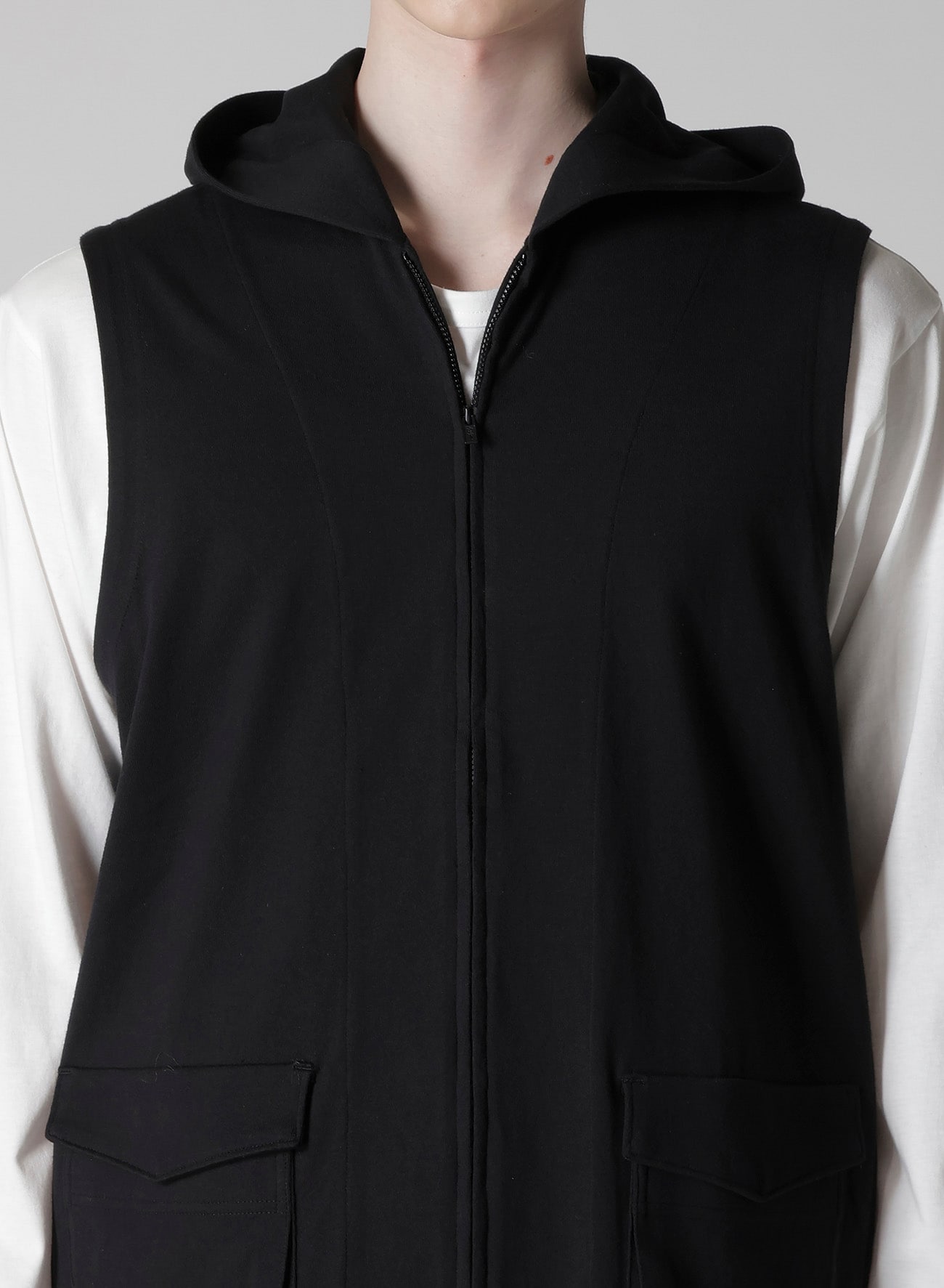 HIGH DENSITY JERSEY HOODED ZIP VEST