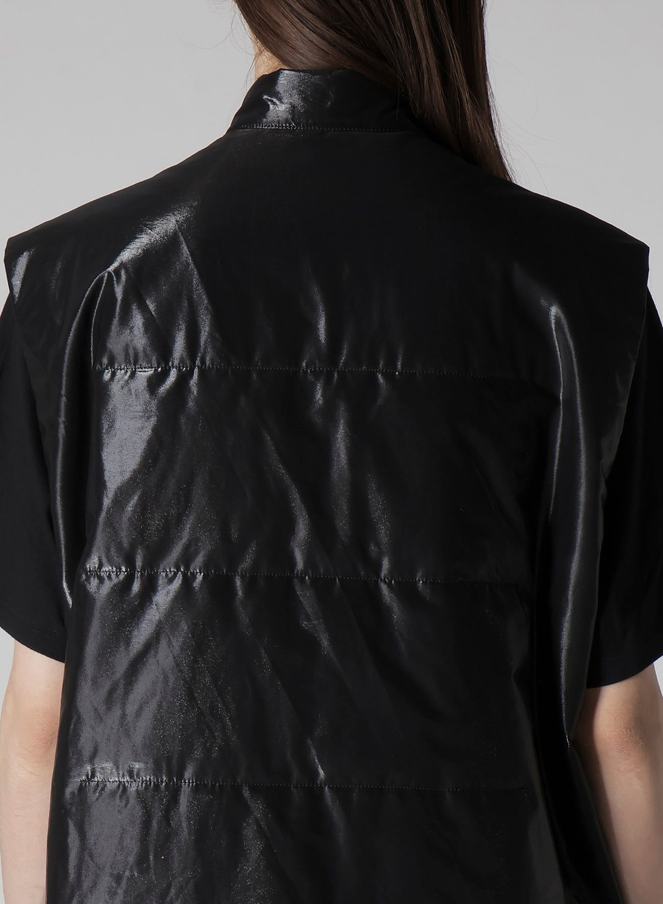PAPER LOGO PRINTED CHINESE COLLAR VEST