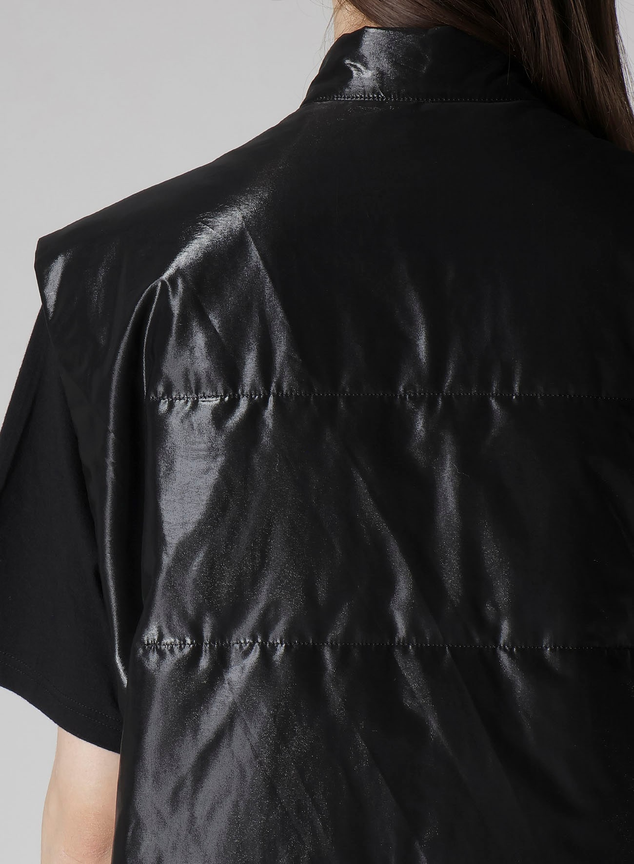 PAPER LOGO PRINTED CHINESE COLLAR VEST