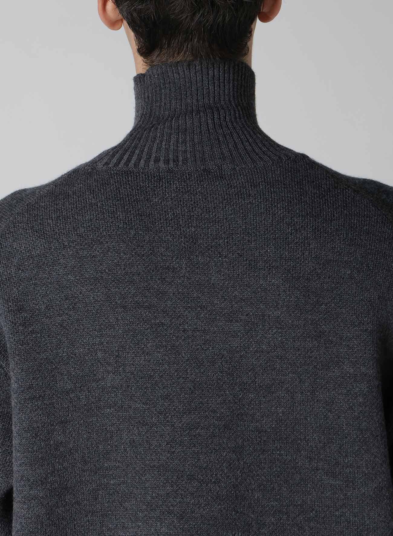 WORMHOLE HIGH NECK KNIT