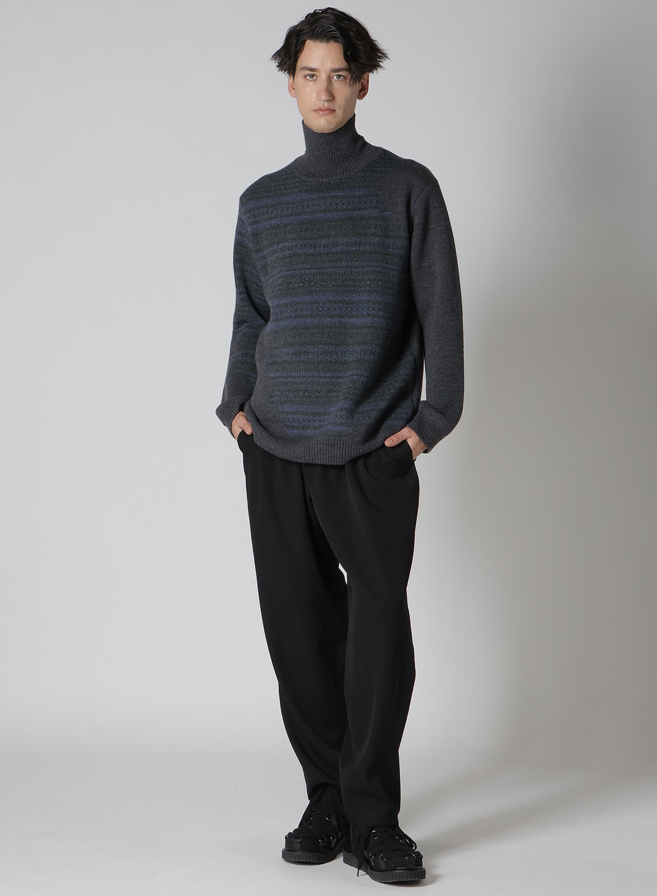 WORMHOLE HIGH NECK KNIT