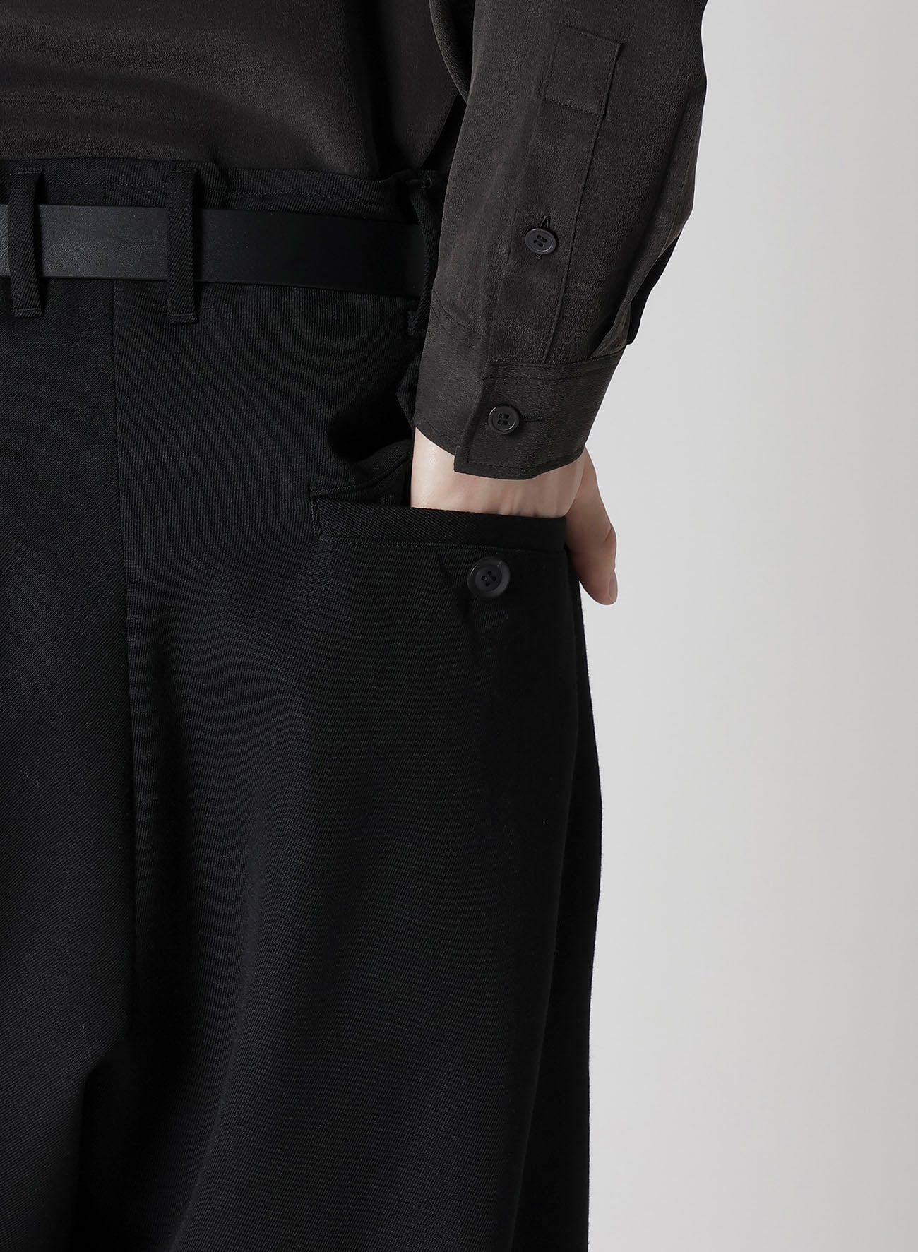 ARMY GABARDINE BACK LOOP TAB PANTS