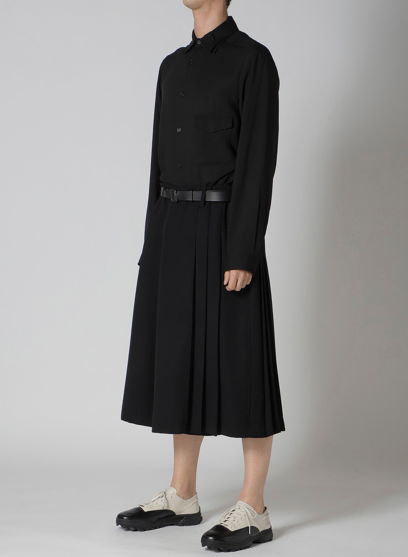 ARMY GABARDINE PLEATS SKIRT PANTS