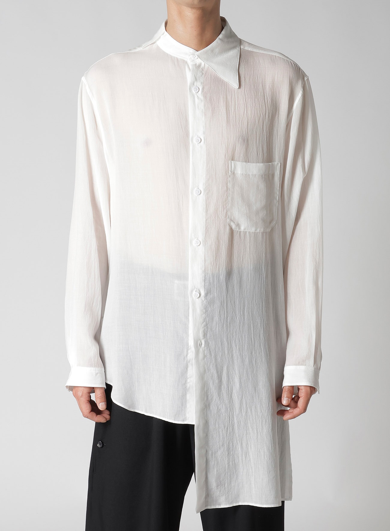 【1/11 10:00 Release】60 CELLULOSE LOAN UNBALANCED COLLAR BLOUSE