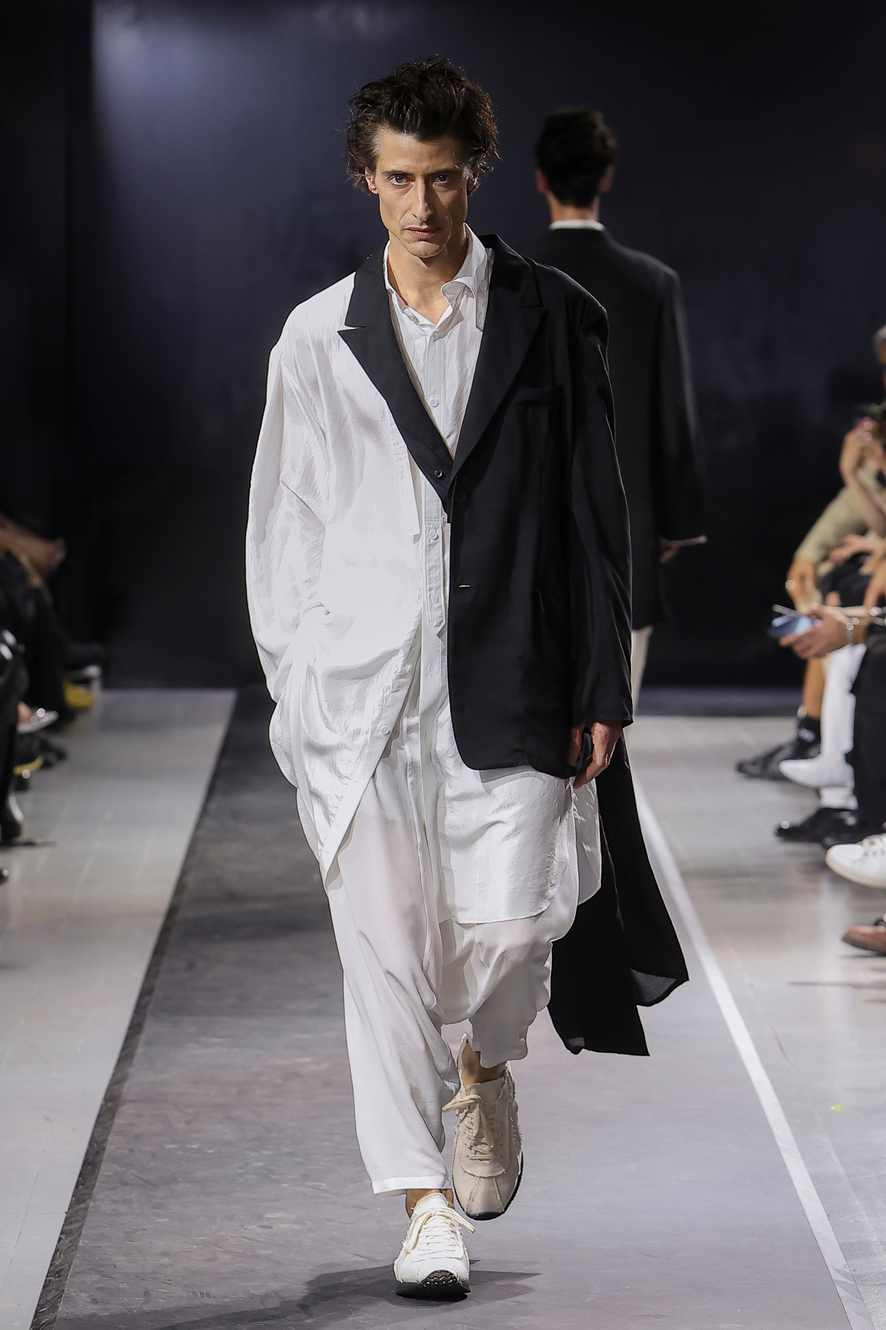 10M SILK  ASYMMETRY COLLAR SHIRT