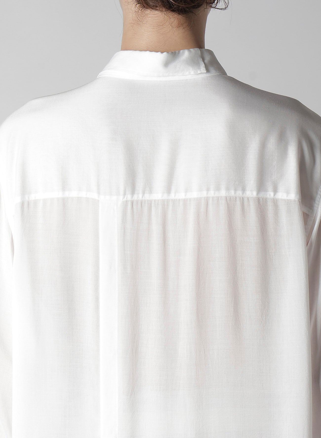 【1/11 10:00 Release】WHITE 80 MODAL LAWN TAB DETAIL BLOUSE