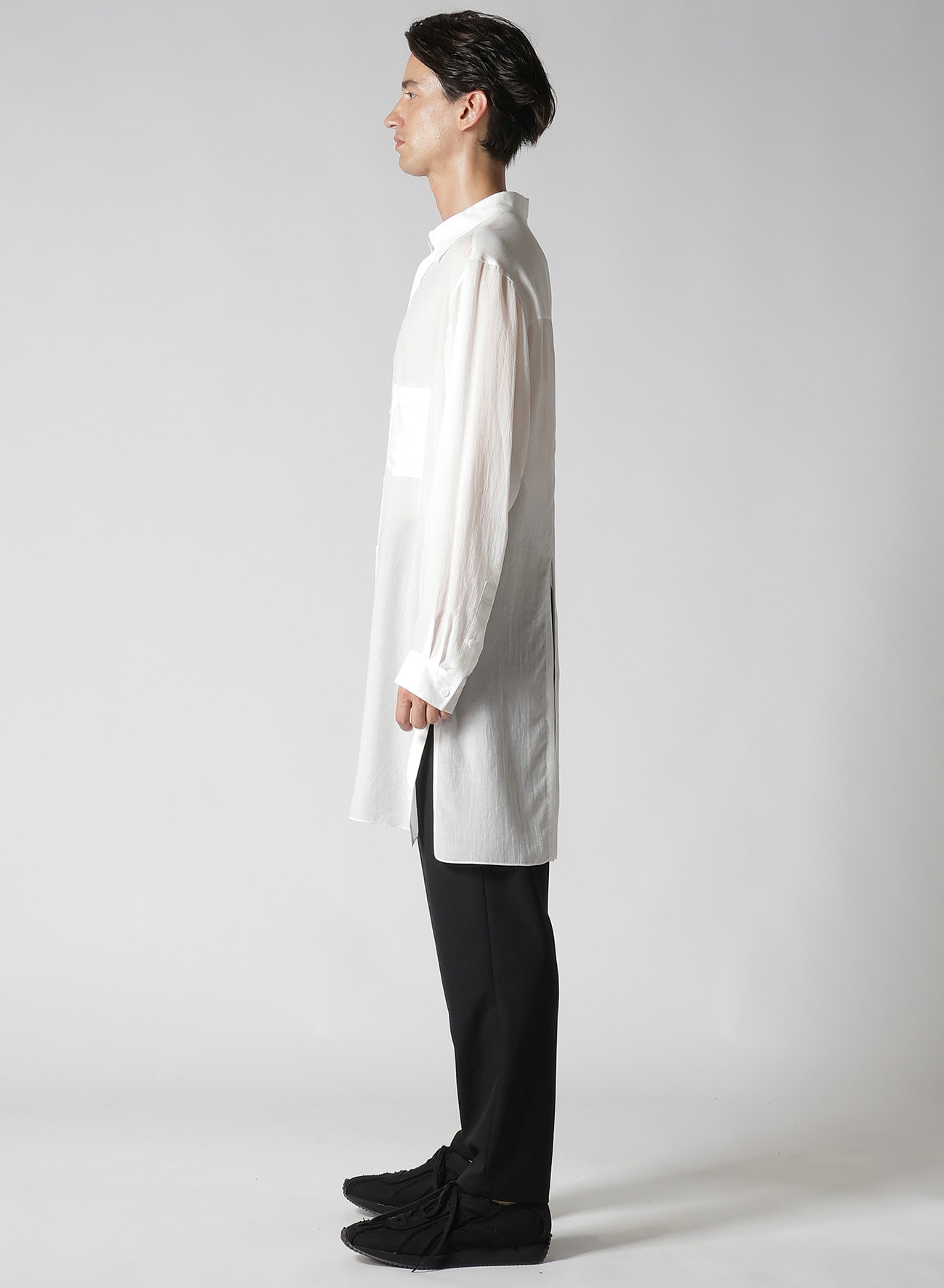 【1/11 10:00 Release】60 CELLULOSE LOAN BACK PANELED SLIT BLOUSE