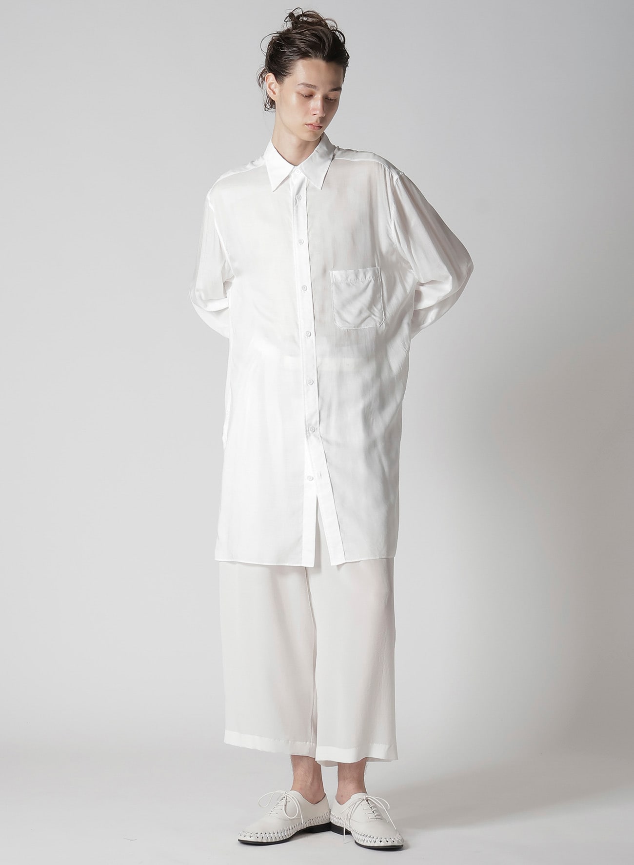 【1/11 10:00 Release】WHITE 80 MODAL LAWN BACK PANELED SLIT BLOUSE