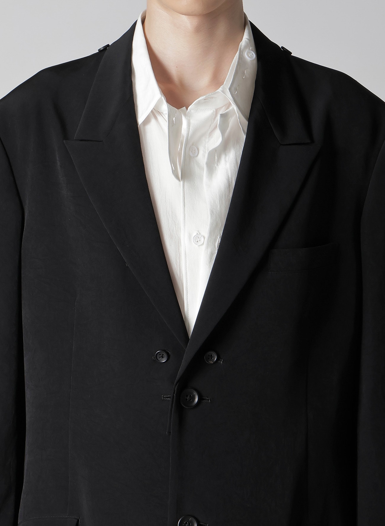 TA TUXEDO ATTACHABLE COLLAR JACKET