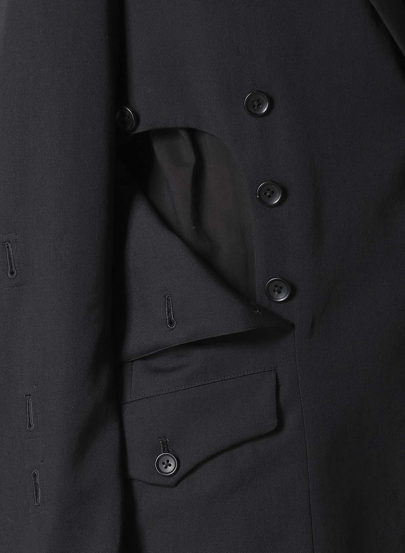 【1/11 10:00 Release】WOOL GABARDINE SLEEVE BUTTON ASYMMETRY JACKET