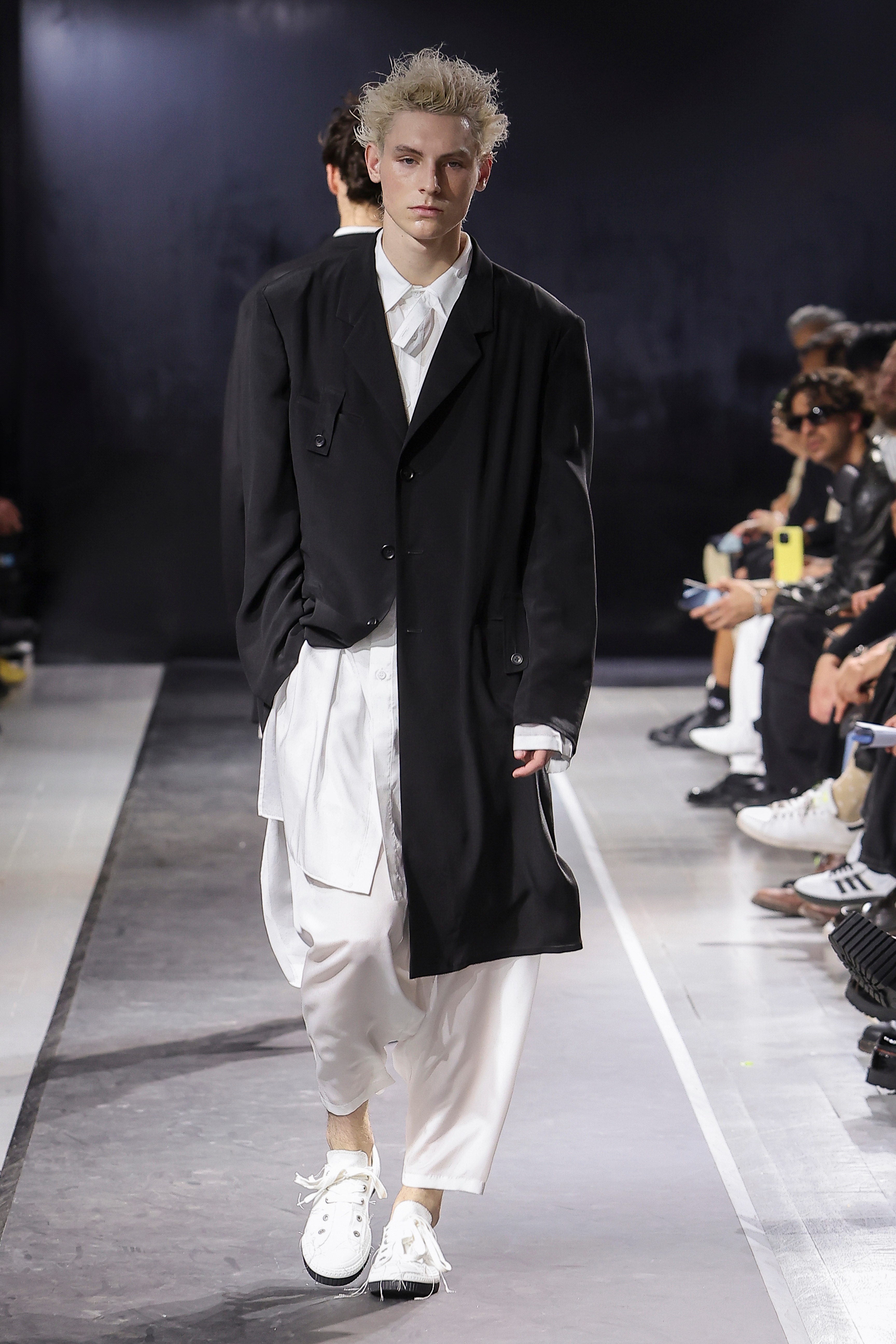 12M SILK DECINE TAB LONG JACKET