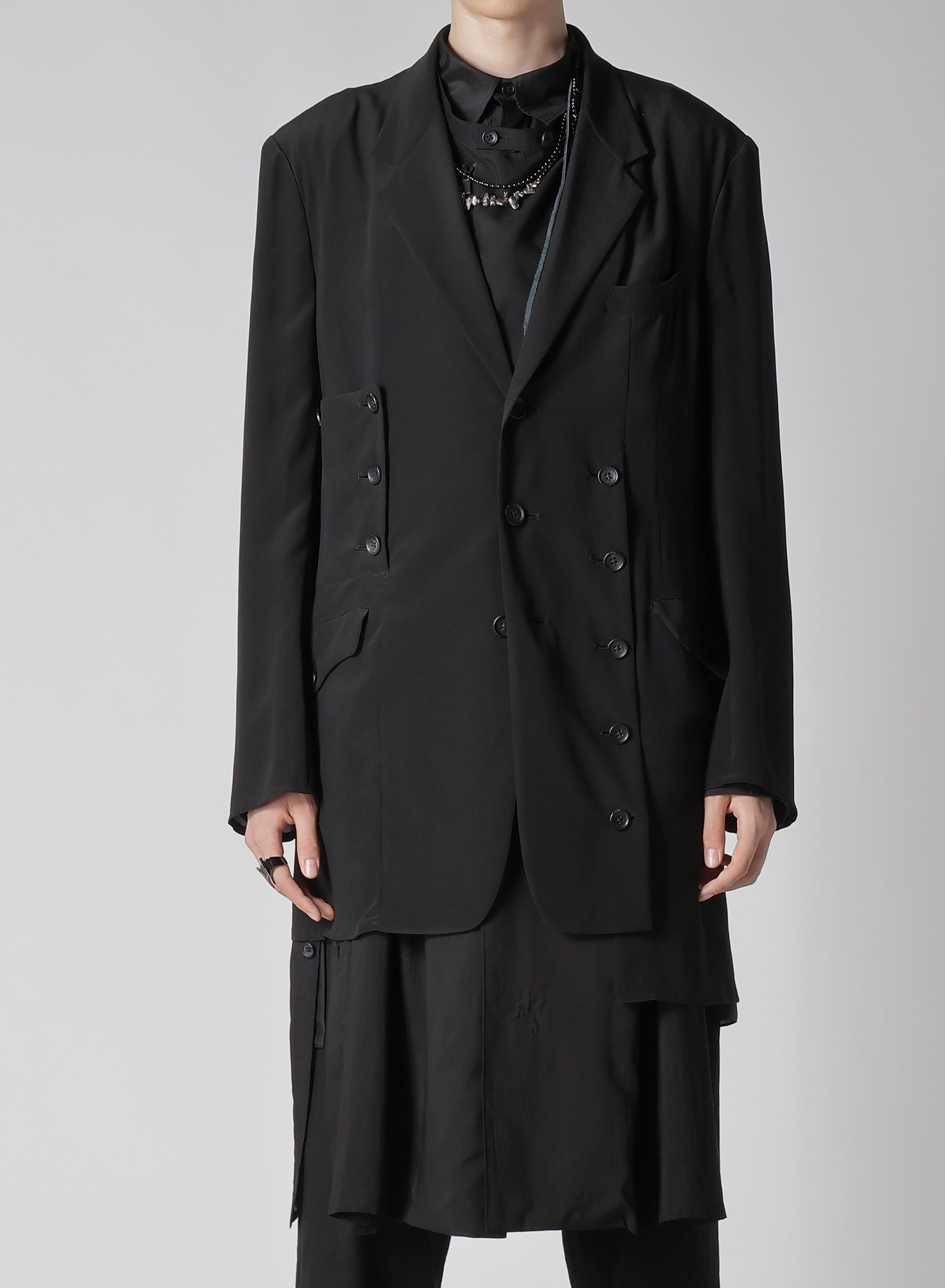 12M SILK DECINE ASYMMETRY BUTTON DETAIL JACKET