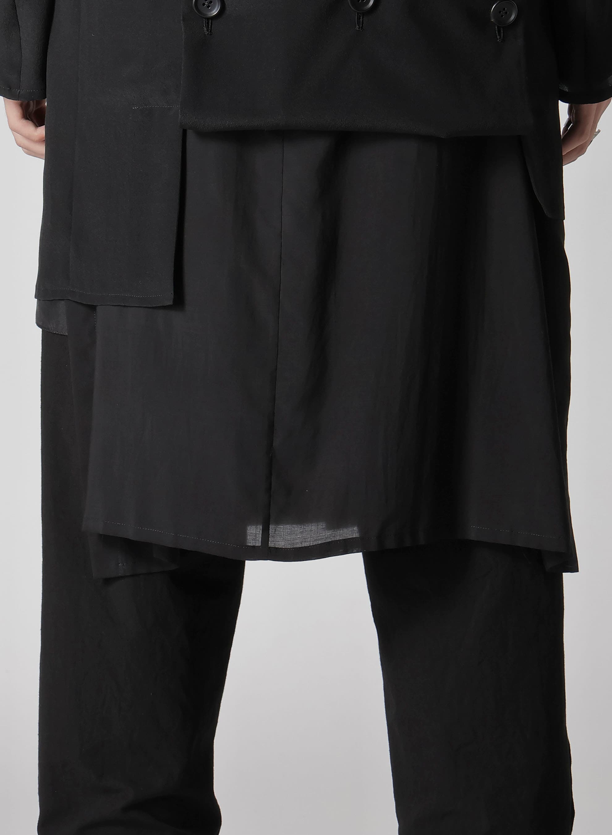 12M SILK DECINE ASYMMETRY BUTTON DETAIL JACKET
