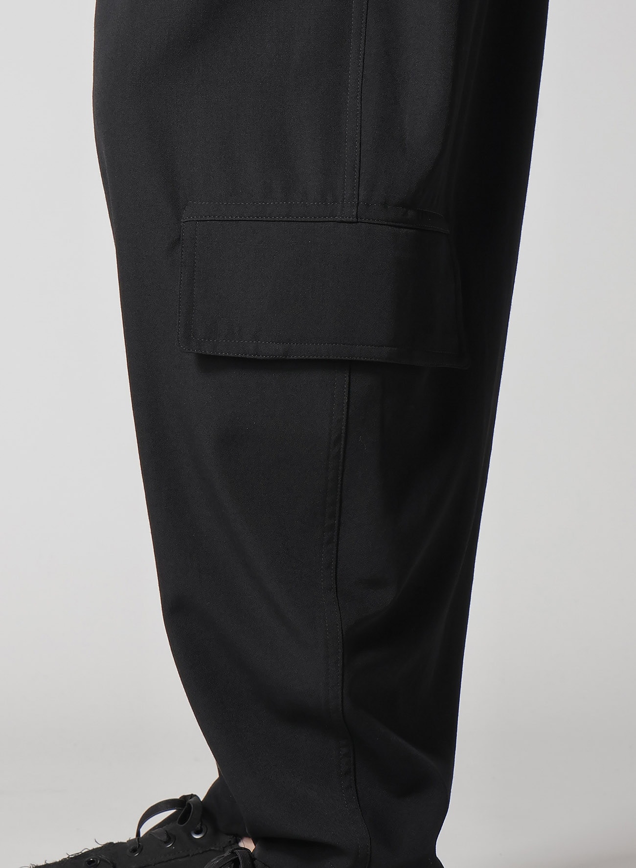 WOOL GABARDINE LEFT SIDE POCKET PANTS