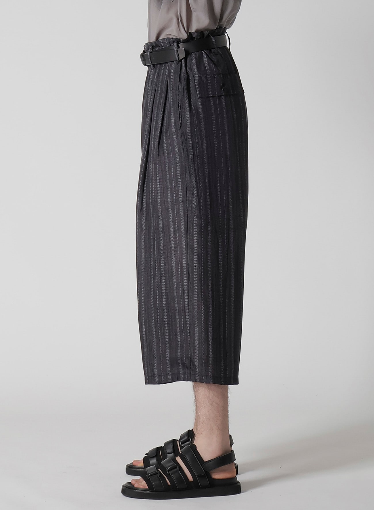 6TUCKS STRIPE PANTS