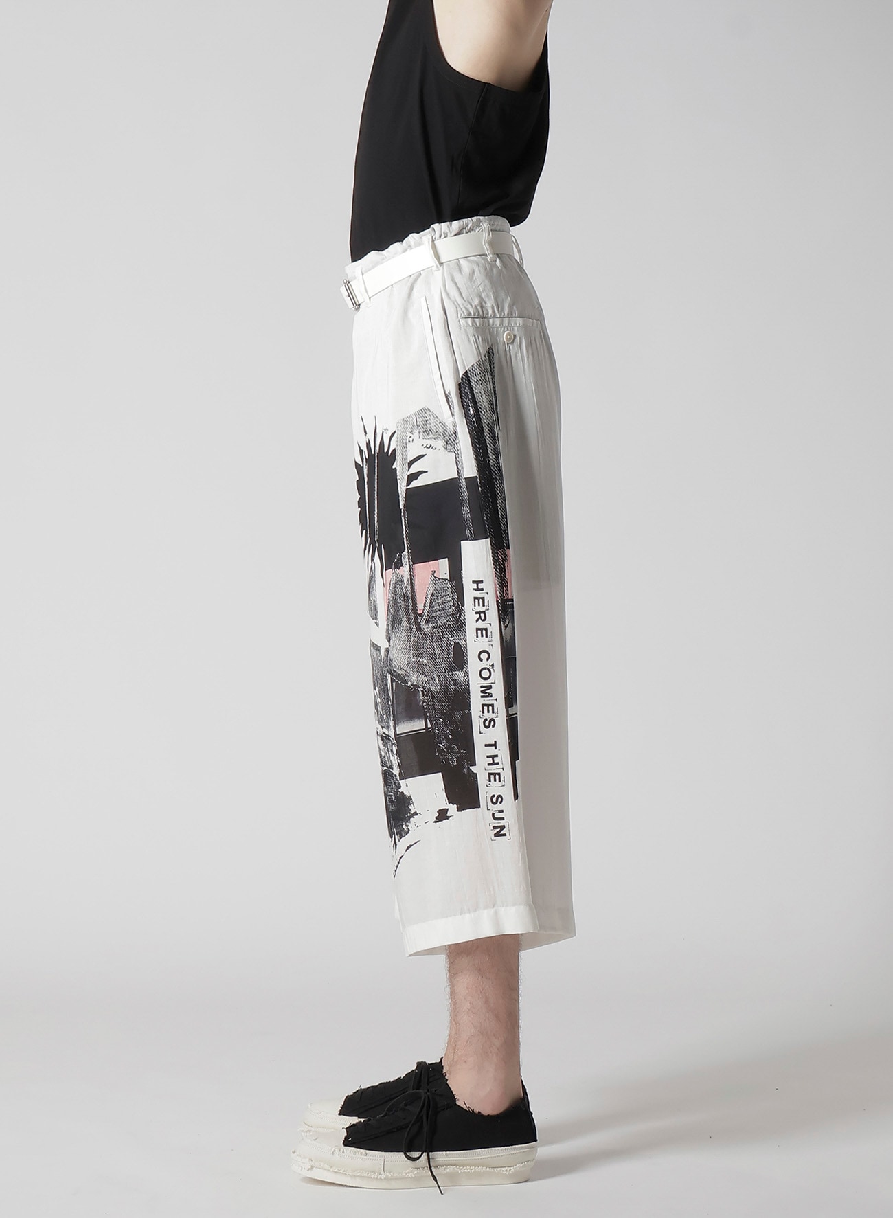 【1/11 10:00 Release】SUN MOTIF PRINT PANTS