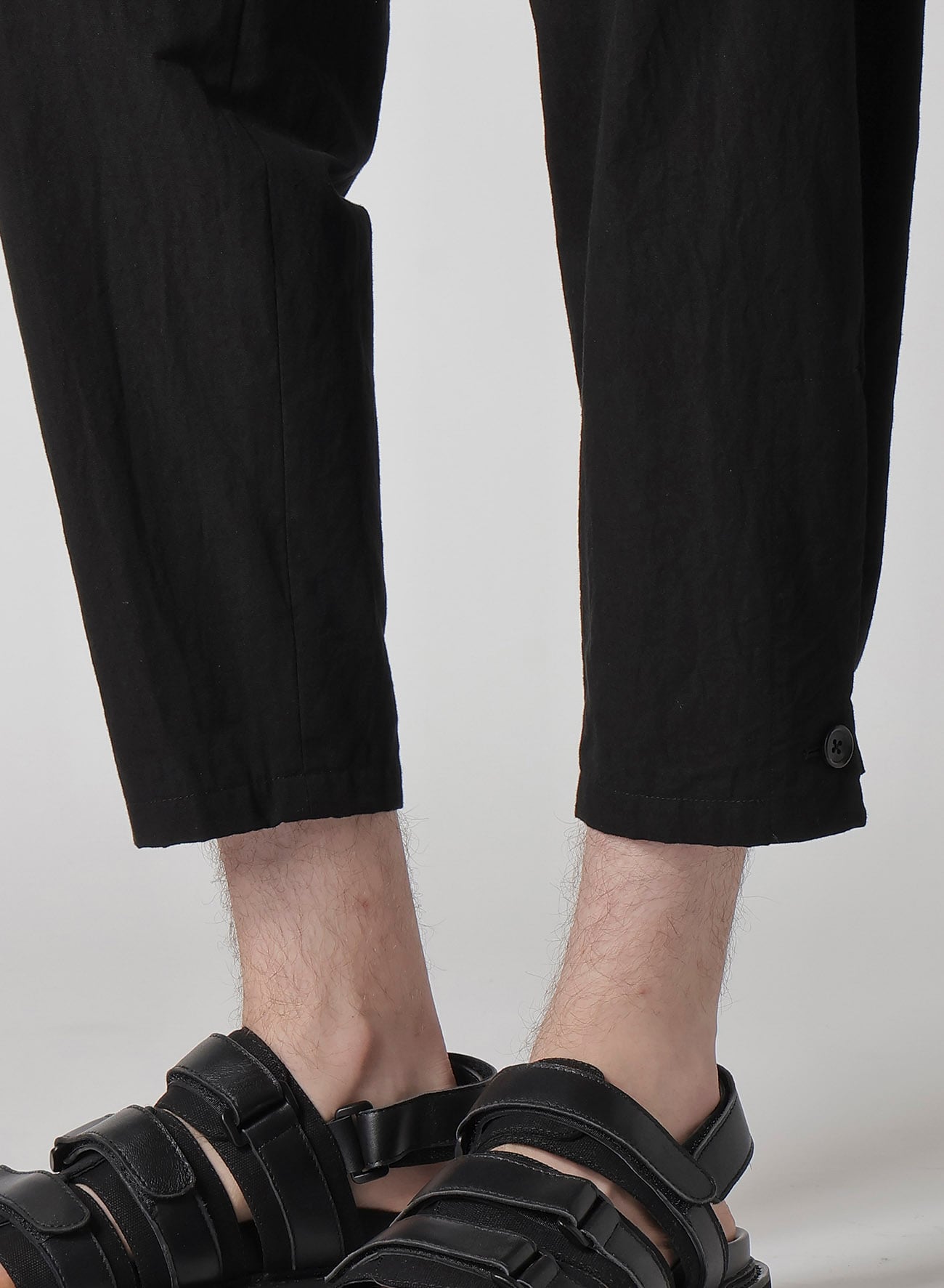 C/L UNEVEN  THREAD CANVAS  TAB DETAIL SLIM PANTS