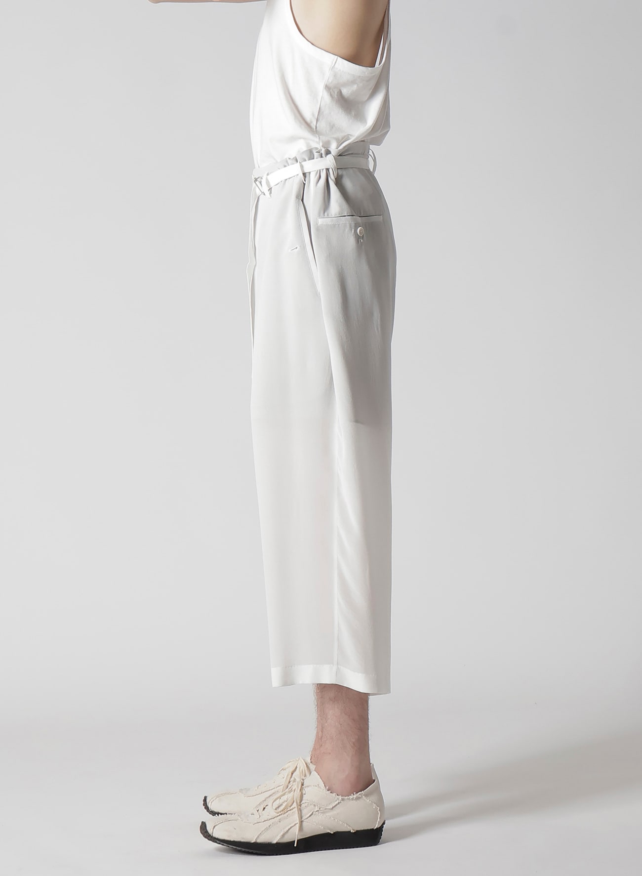 【1/11 10:00 Release】12M SILK DESIN BELTED WIDE PANTS