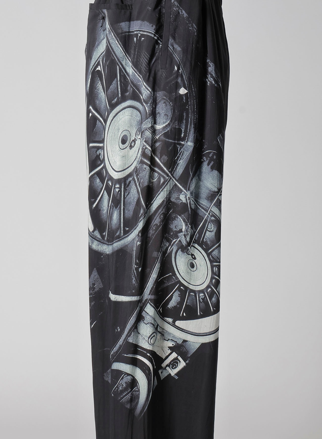 【1/11 10:00 Release】WHEEL PRINT PANTS