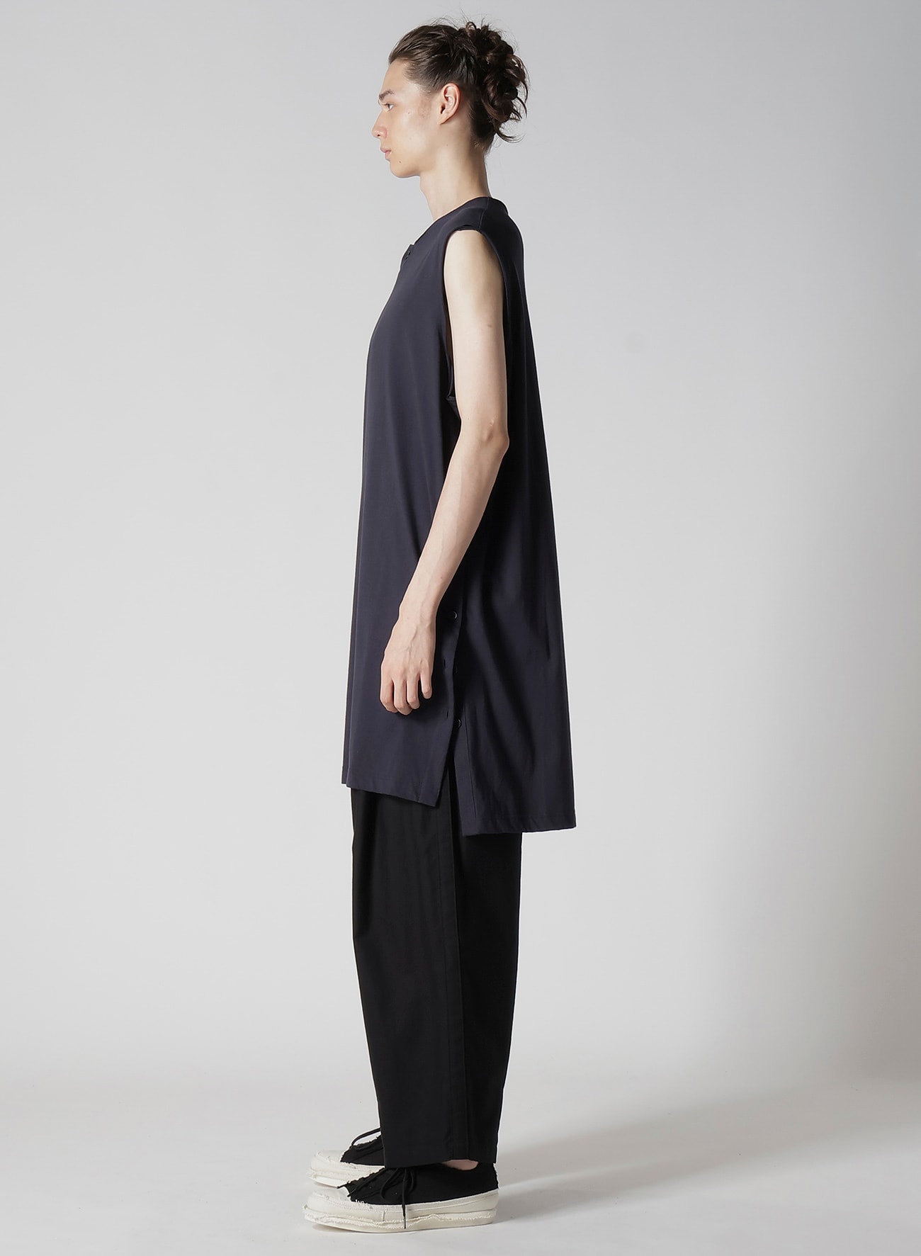 COMBED SINGLE JERSEY SINGLE BUTTON TANK TOP