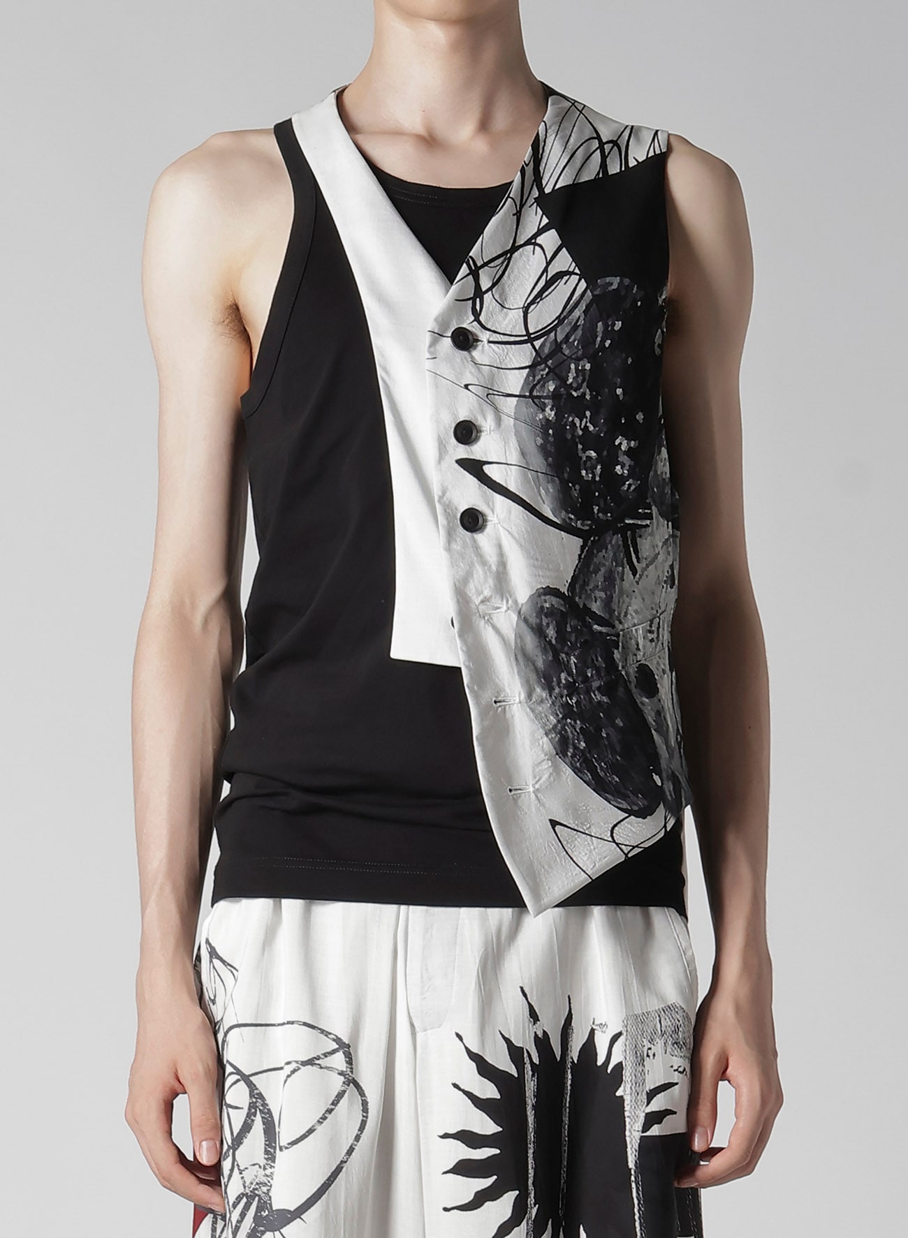 【1/11 10:00 Release】CLOCK PRINT ASYMMETRY VEST