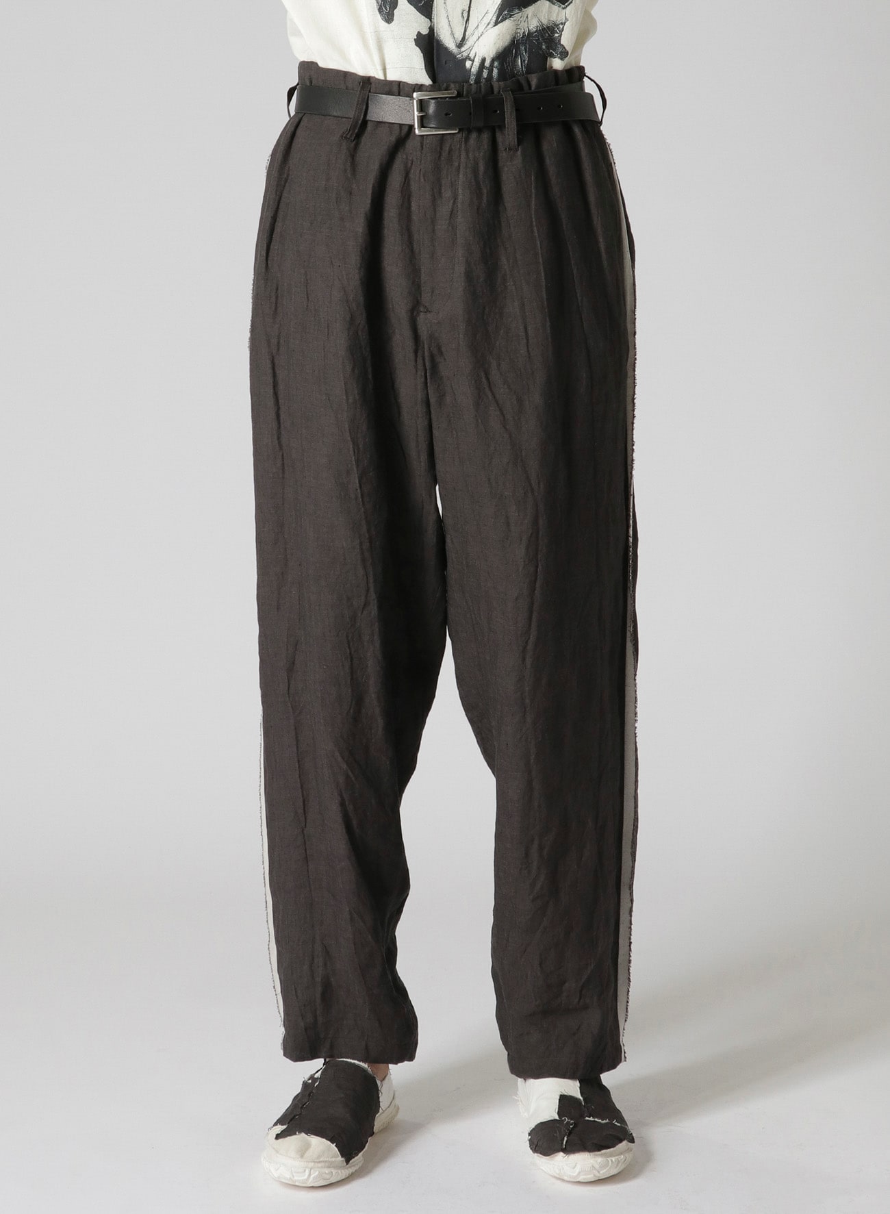 HEMP CLOTH R-SIDE SEAM FLAP PANTS(S Black): Yohji Yamamoto POUR 