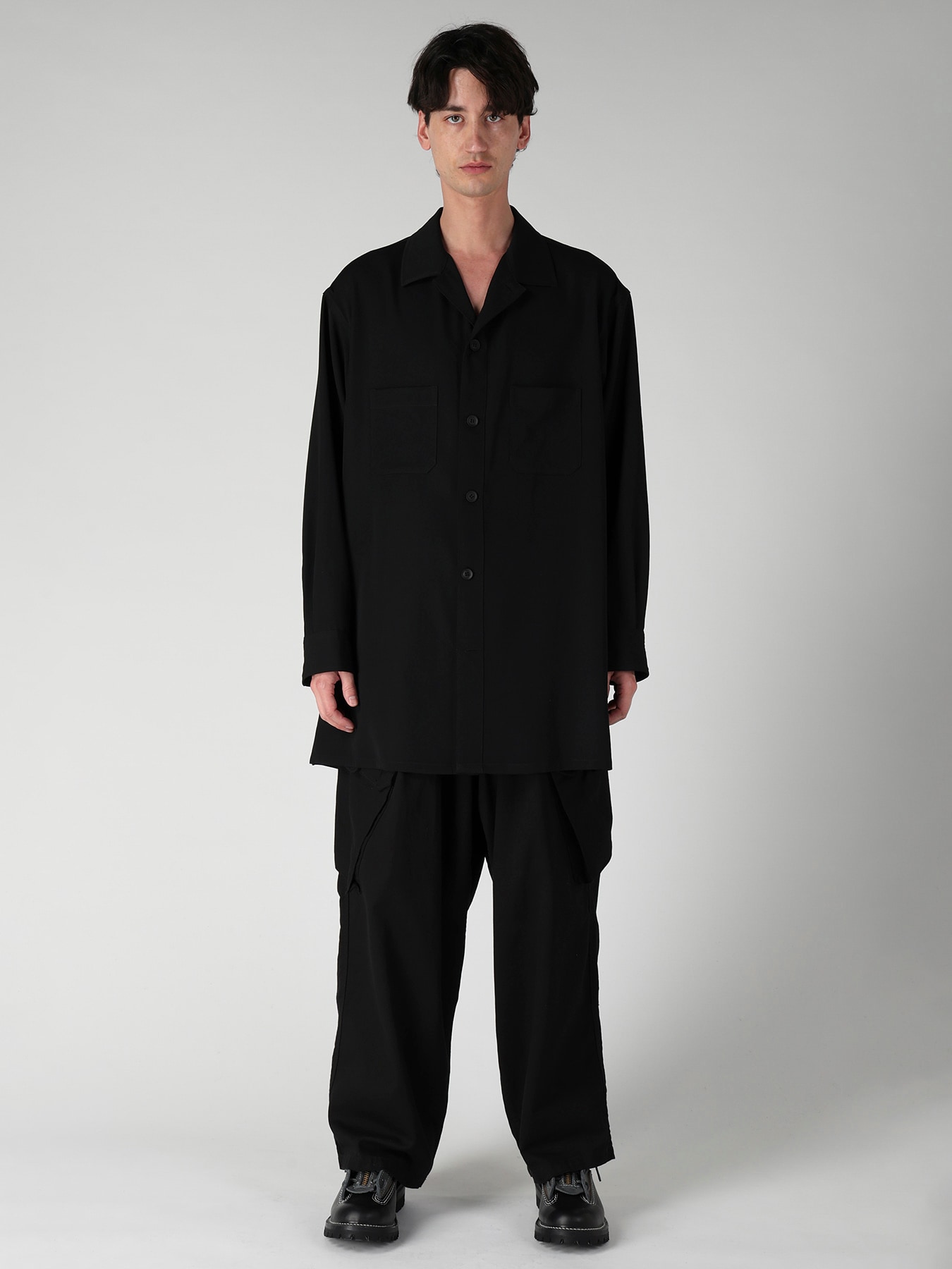 WOOL GABARDINE OPEN COLLAR FRONT SHOULDER BLOUSE