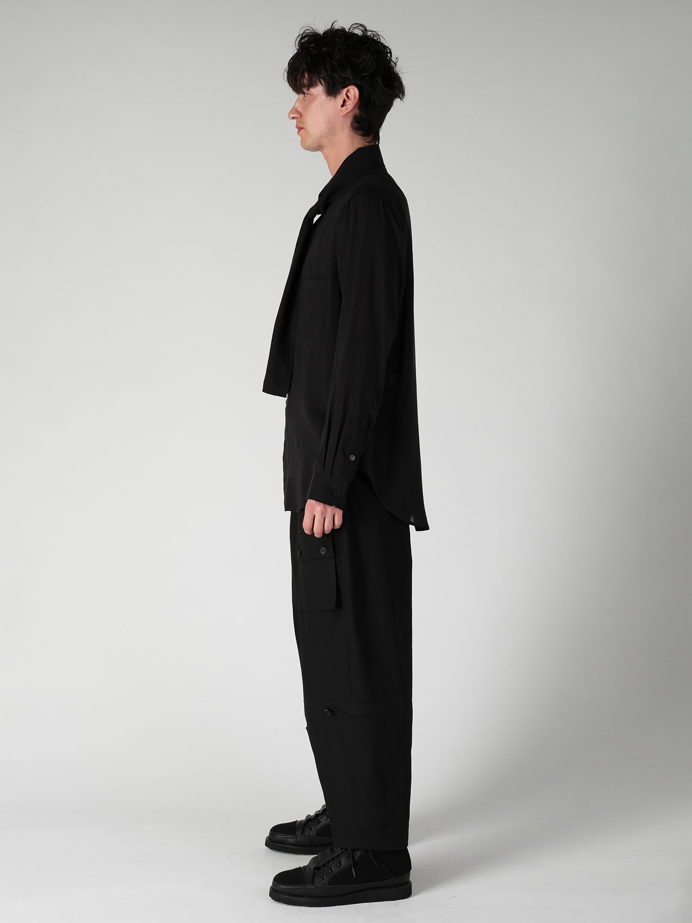 CELLULOSE LAWN SCARF COLLAR BLOUS