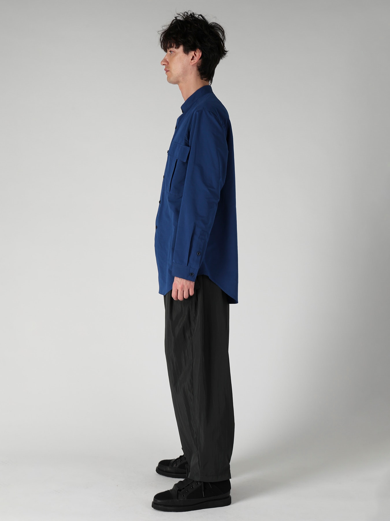 PE/NY SPLIT YARN TAFFETA POCKET DETAIL BLOUSE