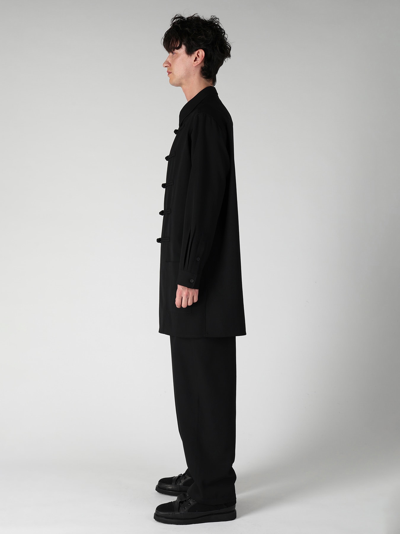 WOOL GABARDINE CHINA BUTTON BLOUSE