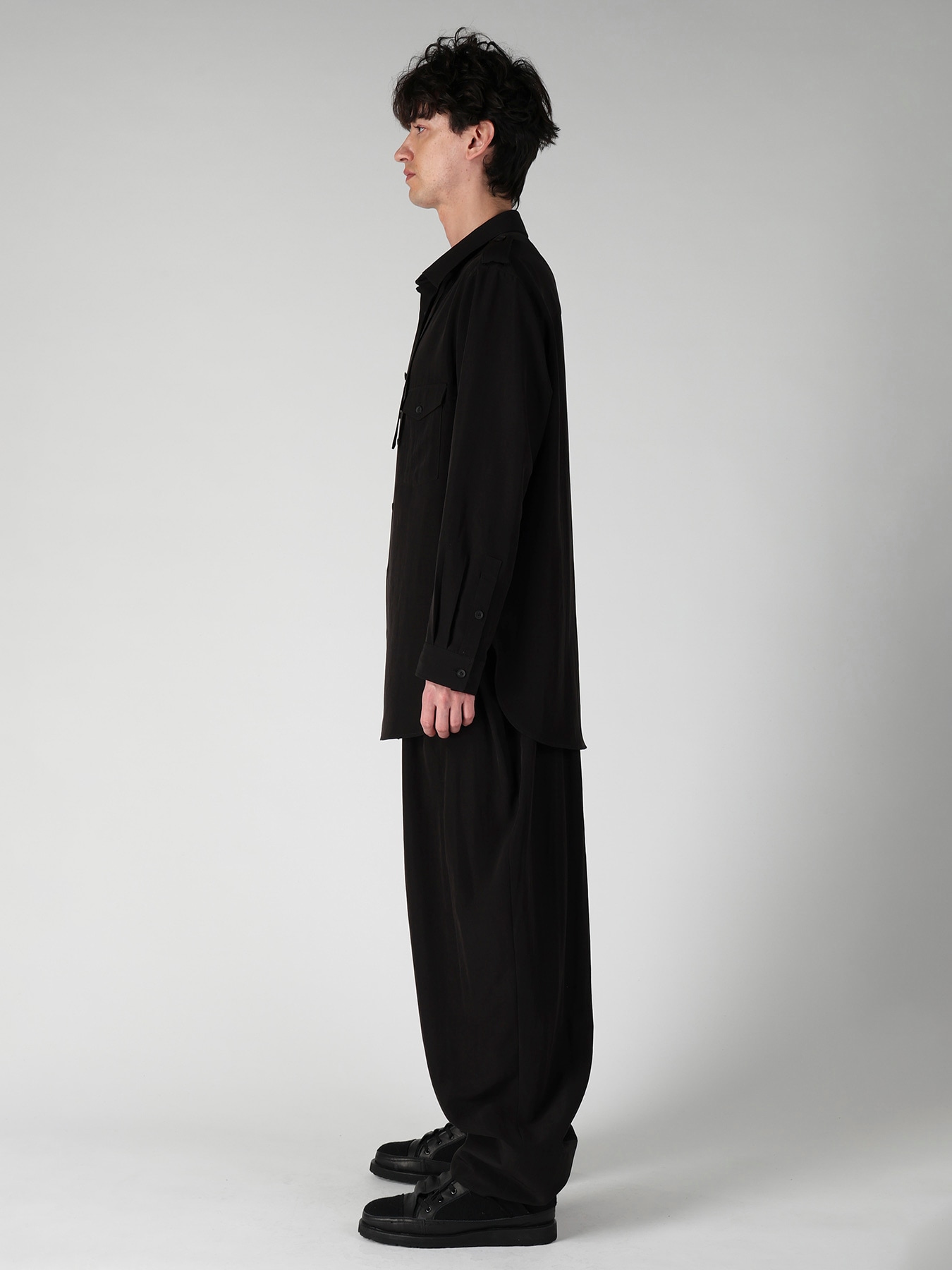 TA SLUB DE CHINE COLLAR TAB BLOUSE
