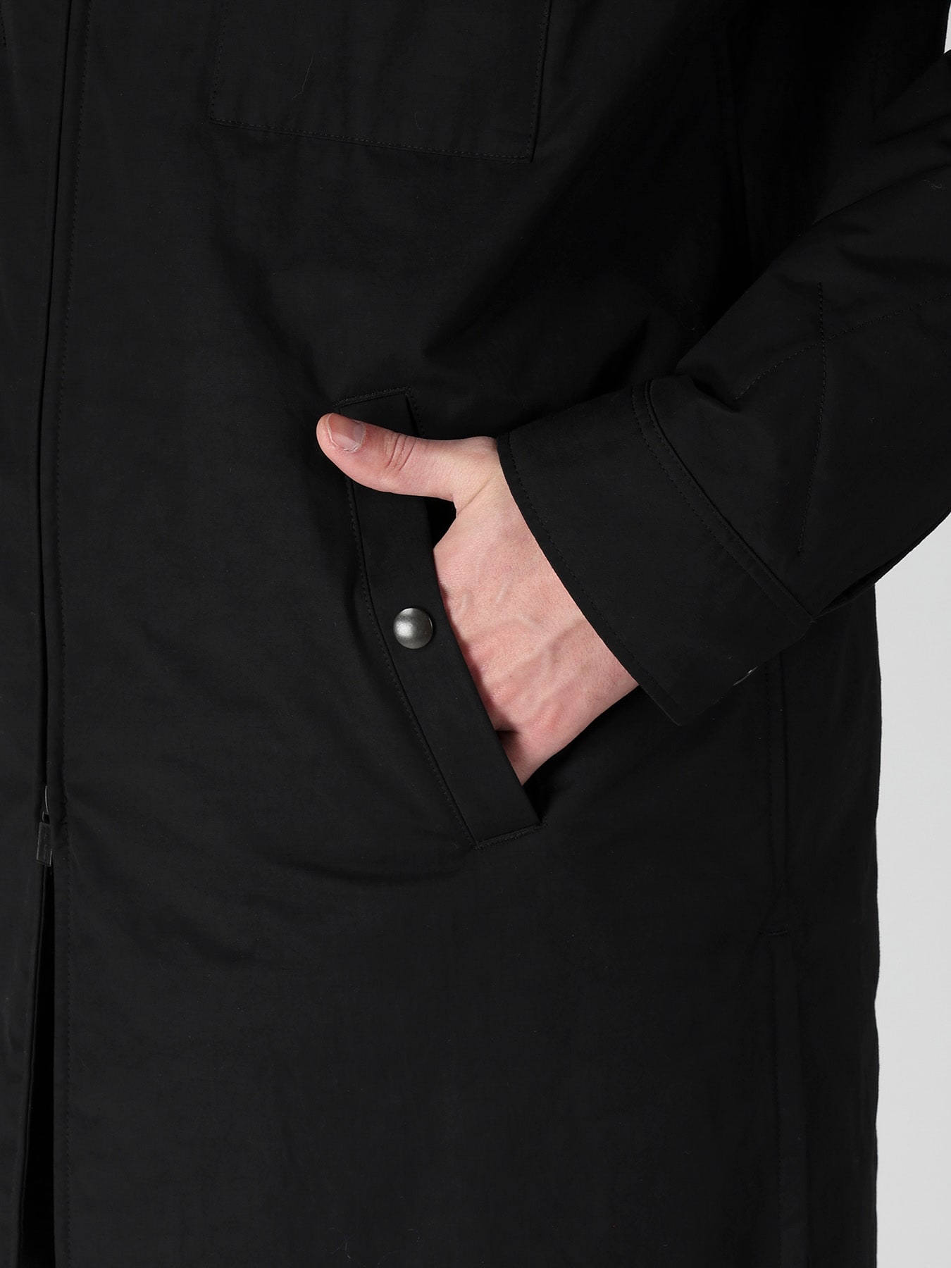 NY SPUN GABARDINE BLACK PADDED ZIP DOT BUTTON BLOUSE