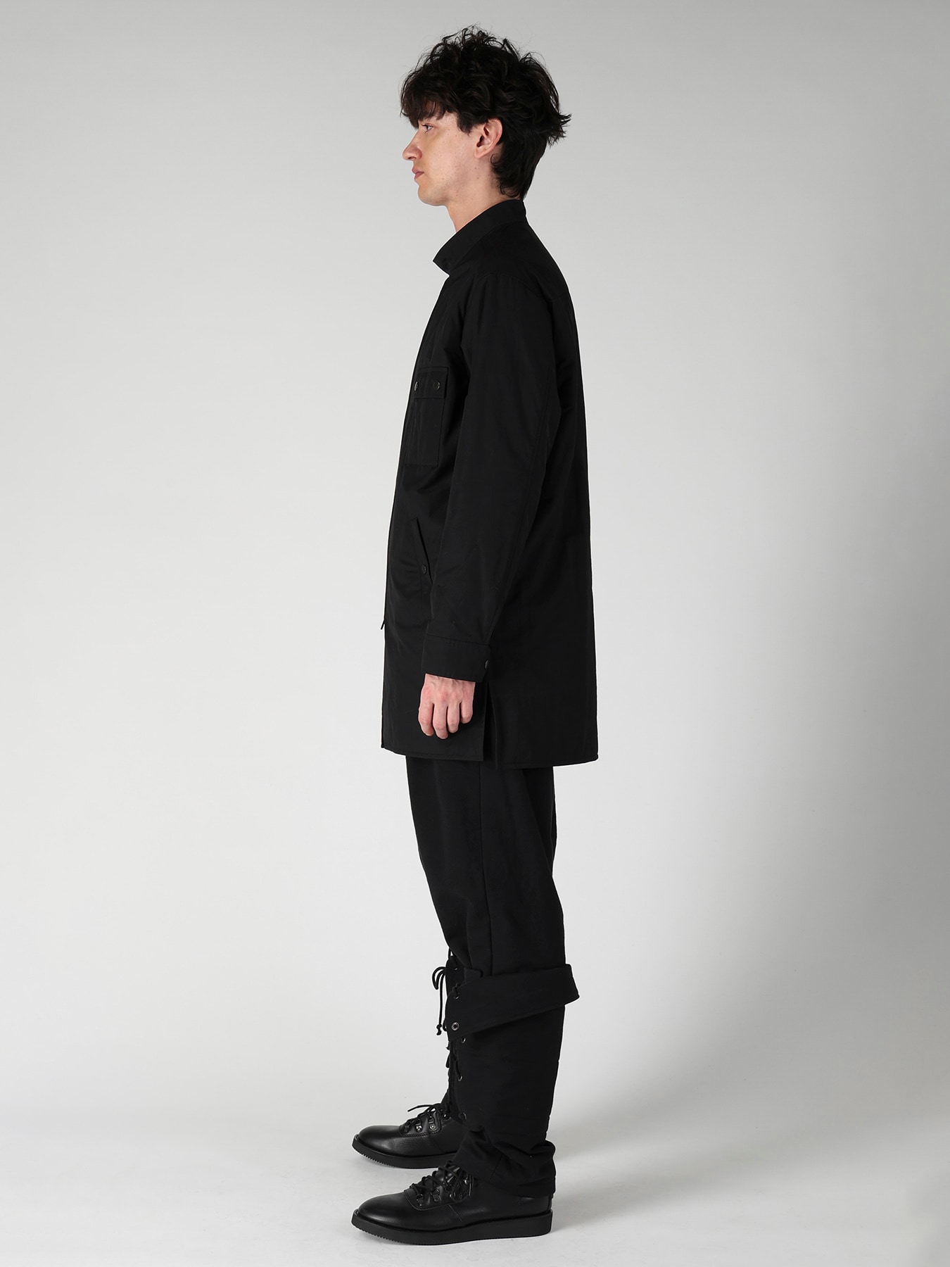 NY SPUN GABARDINE BLACK PADDED ZIP DOT BUTTON BLOUSE