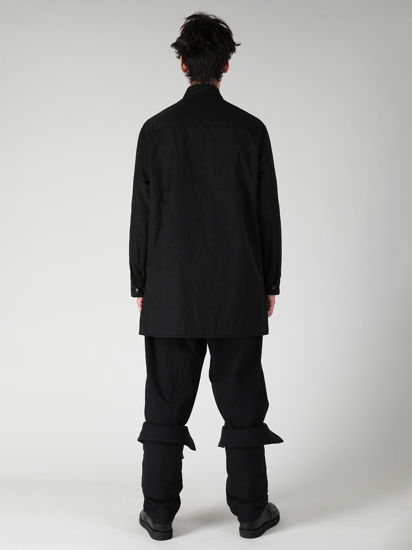 NY SPUN GABARDINE BLACK PADDED ZIP DOT BUTTON BLOUSE